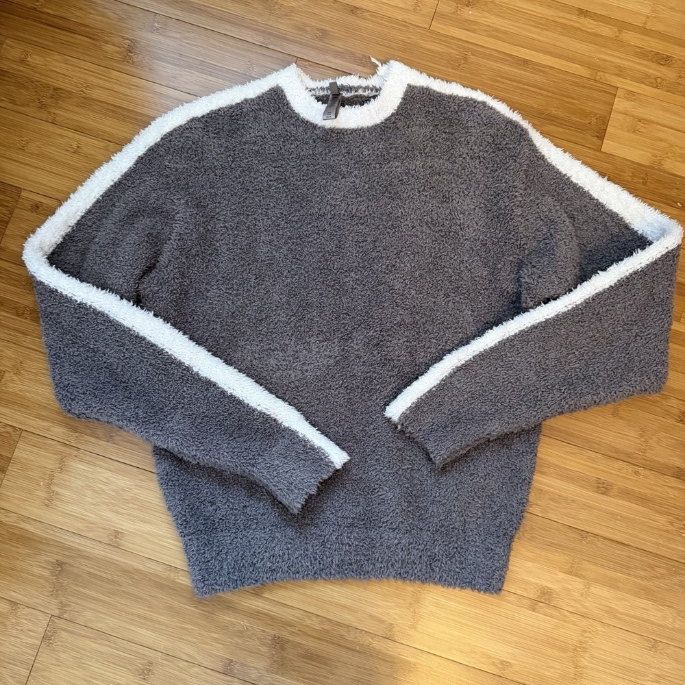 SKIMS Cozy Knit Sweater S/M Taupe Cream Trim Soft Lounge Pullover Fuzzy